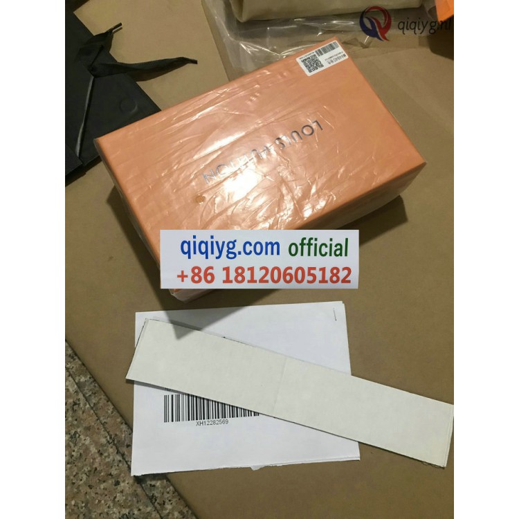 qiqiyg.com Gratis Verzending | Foto's en Contact qiqiyg via WhatsApp QYQ007