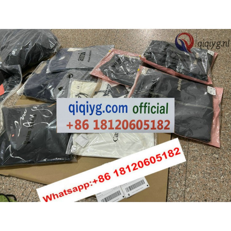 qiqiyg.com Gratis Verzending | Foto's en Contact qiqiyg via WhatsApp QYQ063