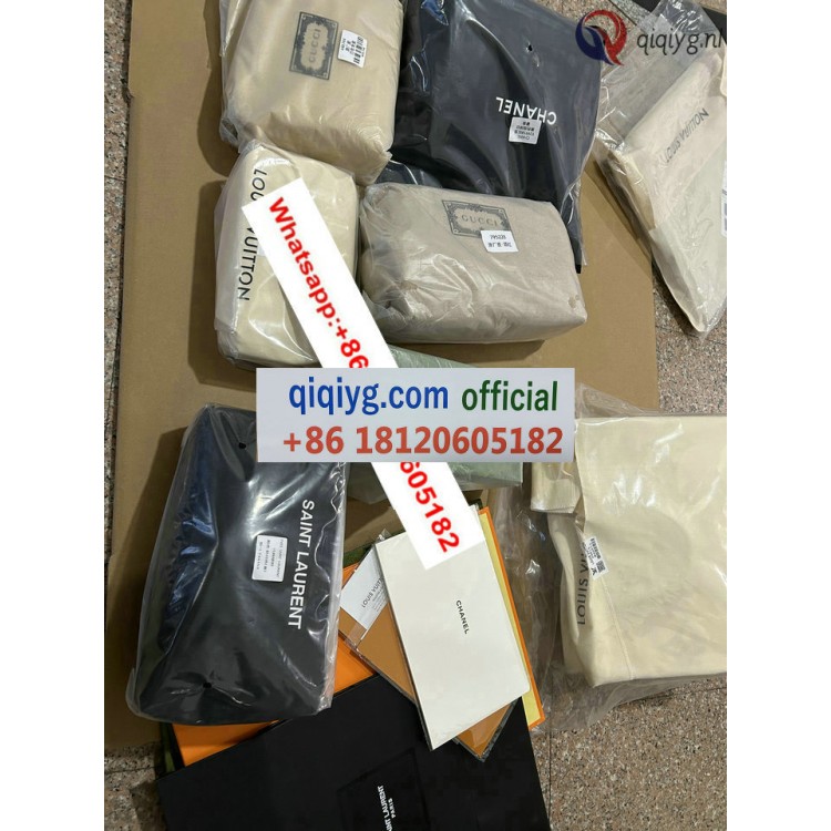 qiqiyg.com Gratis Verzending | Foto's en Contact qiqiyg via WhatsApp QYQ065