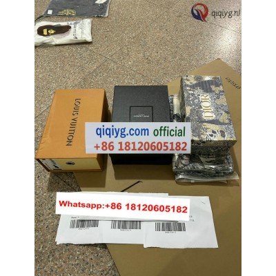 qiqiyg.com Gratis Verzending | Foto's en Contact qiqiyg via WhatsApp QYQ079