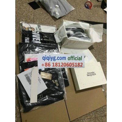 qiqiyg.com Gratis Verzending | Foto's en Contact qiqiyg via WhatsApp QYQ108