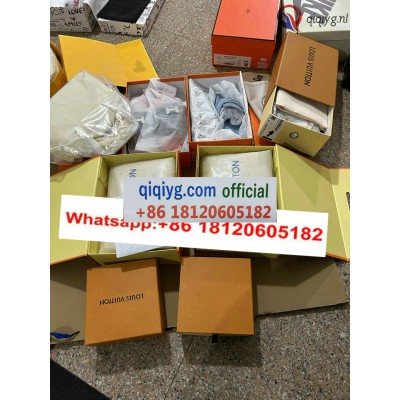 qiqiyg.com Gratis Verzending | Foto's en Contact qiqiyg via WhatsApp QYQ117