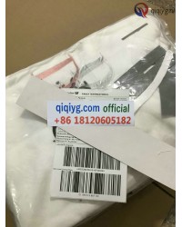 qiqiyg.com Gratis Verzending | Foto's en Contact qiqiyg via WhatsApp QYQ118