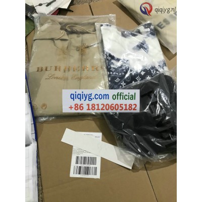 qiqiyg.com Gratis Verzending | Foto's en Contact qiqiyg via WhatsApp QYQ140