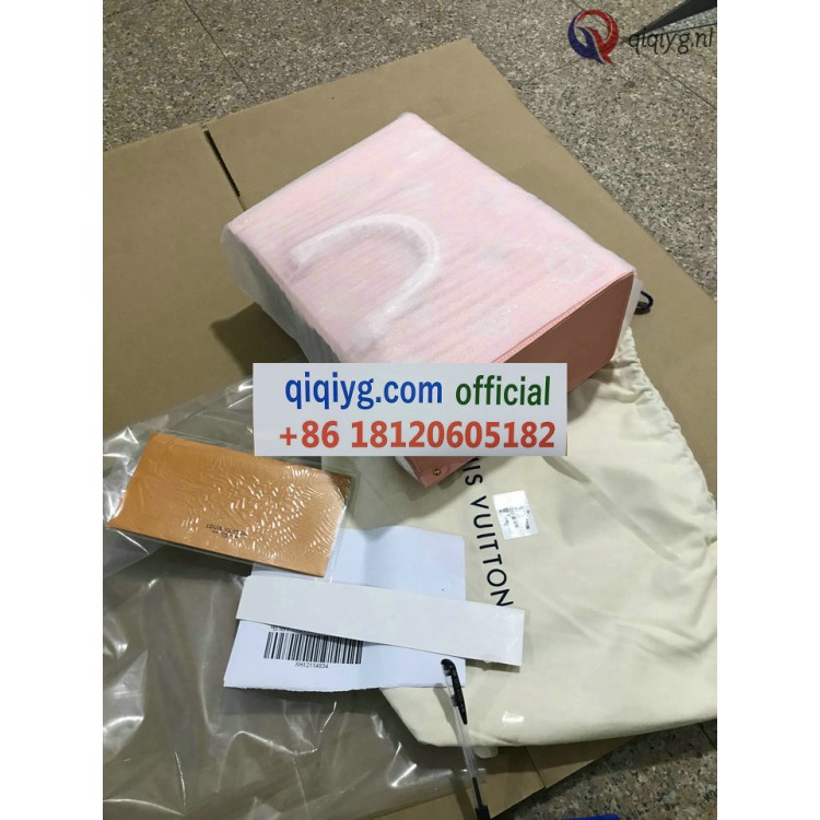 qiqiyg.com Gratis Verzending | Foto's en Contact qiqiyg via WhatsApp QYQ180