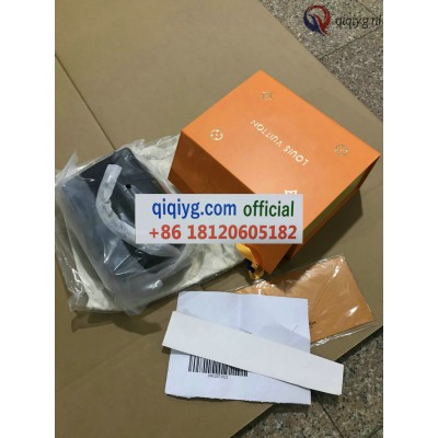 qiqiyg.com Gratis Verzending | Foto's en Contact qiqiyg via WhatsApp QYQ246