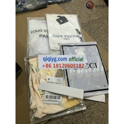 qiqiyg.com Gratis Verzending | Foto's en Contact qiqiyg via WhatsApp QYQ264