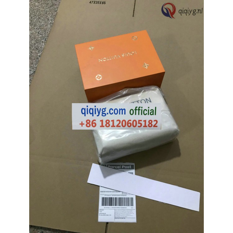 qiqiyg.com Gratis Verzending | Foto's en Contact qiqiyg via WhatsApp QYQ321